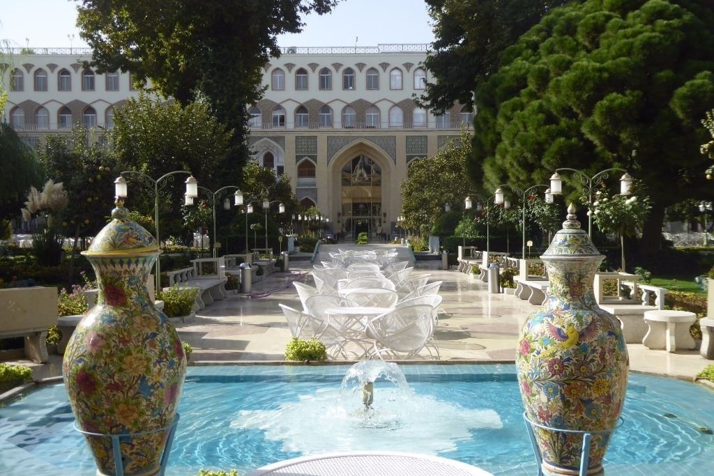 Abassi Hotel