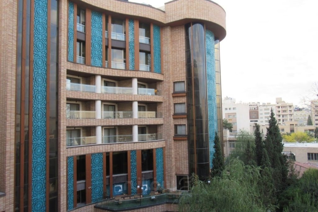 Parsian Kowsar Hotel 